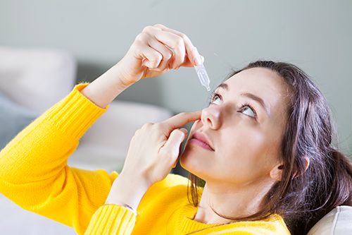 Глазные капли от аллергии для взрослых и детей - какие бывают и как применяются